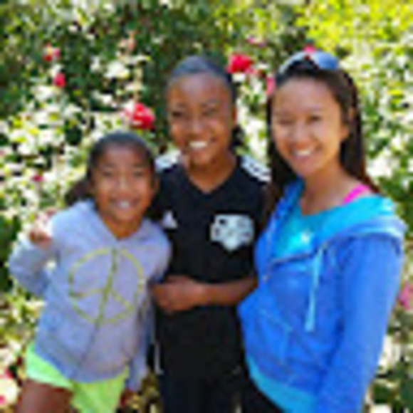 Meet your Posher, Claudia - Picture 1 of 1